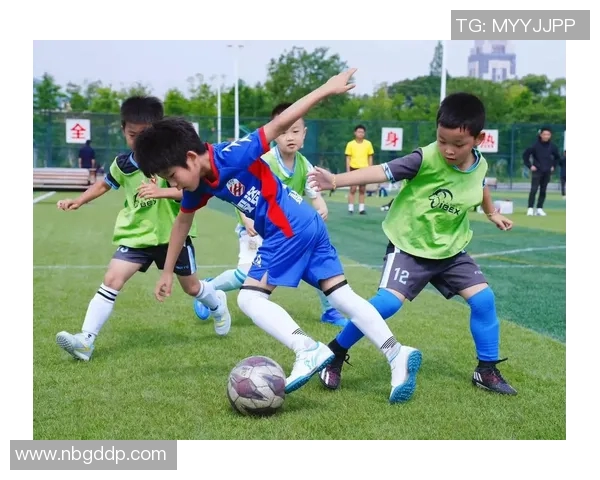 经典足球歌曲回顾与推荐让我们一起感受绿茵场上的激情与荣耀 经典足球歌曲回顾与推荐让我们一起感受绿茵场上的激情与荣耀